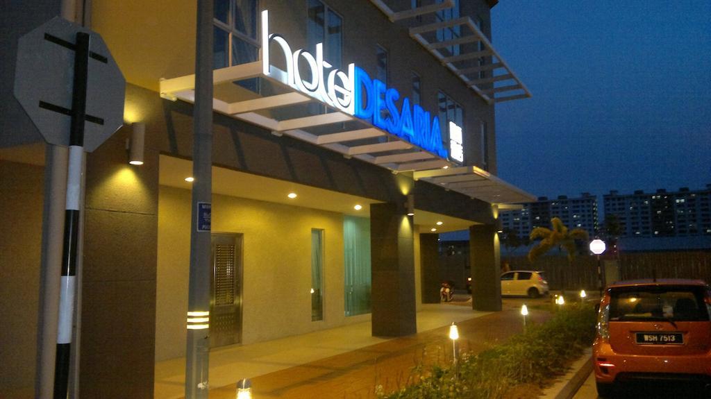 Hotel Desaria Petaling Jaya Zewnętrze zdjęcie