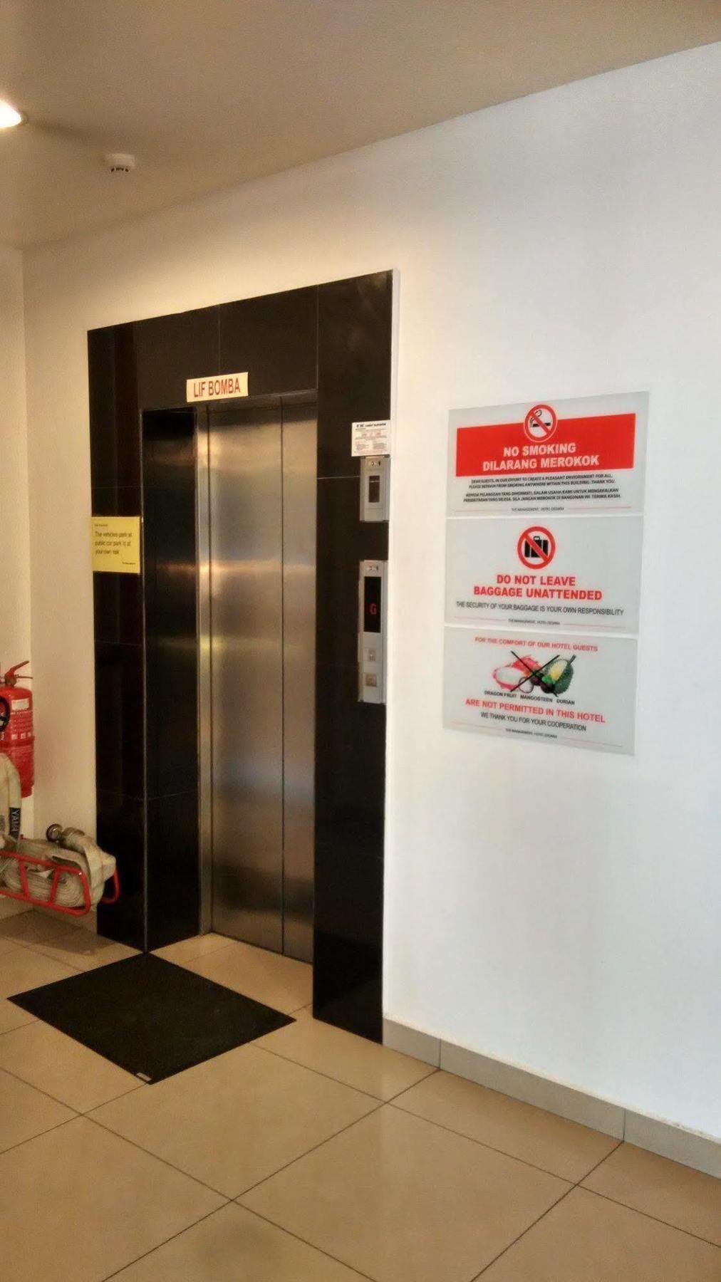 Hotel Desaria Petaling Jaya Zewnętrze zdjęcie